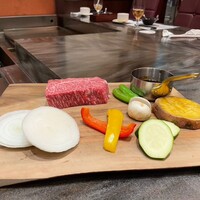 神戸牛ステーキ&カフェ ノーブルウルス 三宮店 - 