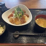 Nihonshu Sakabaru Nerima Ten - 海鮮丼980日圓