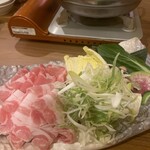 沖縄料理 あぐー豚 しゃぶしゃぶ AGU- - 