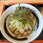 手打ちそばおんたけ - 肉蕎麦