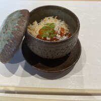 鮨まえだ - 毛蟹といくらの鮨