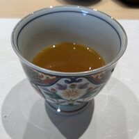 鮨まえだ - 色んな出汁と香りのスープ