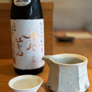 常時10種類以上の日本酒を