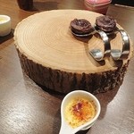 グラン シャン - ミニャルディーズ　モアールショコラとパッションフルーツのブリュレ