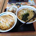 山田うどん - 料理写真: