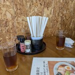屋台風食堂24番 - 店内