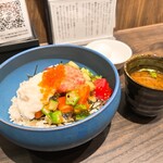 Shoyu o Kakenai Kaisen-don Umi Sachi