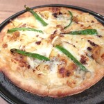 越前魚問屋 蟹ヱ門 - 鯖へしこ＆ウニひしおの変態ピザ