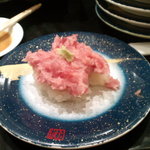 もり一 - まぐろスキミ握り