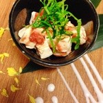 旬家 はちどり - クリームチーズの鯛わた和え