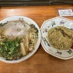 永潤 - 中華そば半チャーハンセット