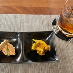 九十九草 - お通し(400円)と文蔵さんの梅酒(700円)