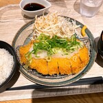 瀬戸内とんかつ 豚まど - 