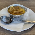 レストラン ヴァロリス - ドイツ風の長ネギとオニオン、ベーコンのタルト「ツヴィーベルクーヘン」