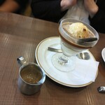 倉式珈琲店 - アフォガード580円（税込）