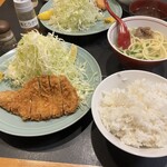 とんかつ太郎 - 