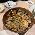 やきにくのチャンプ - ビビンバ！　混ぜ混ぜ！　食べかけ！