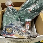 市場食堂 味処たけだ   - 後日 届いた 新巻き鮭半身の切身・真ホッケ・縞ホッケ・ニシンのぬか漬け・イカの味噌塩辛