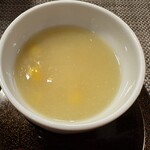 ゆう心 - とうもろこしの餡がかかっています