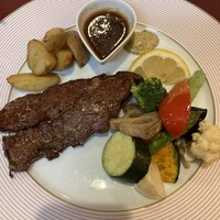 びふてき洋食存じやす - 