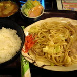 かりん - 焼きうどん定食