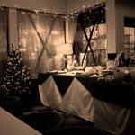 ソース - クリスマスの店内。セピア調がとっても似合うお店ですね。