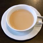 カーン・ケバブ・ビリヤニ - セットのホットチャイ