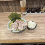 ラーメン 清水家 - 