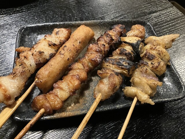 焼き鳥職人 炭 福島本店｜本格炭火焼き鳥と居酒屋メニューでくつろぐ