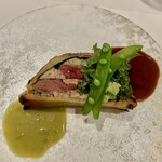 VANKA - 小鳩パイ包み焼き