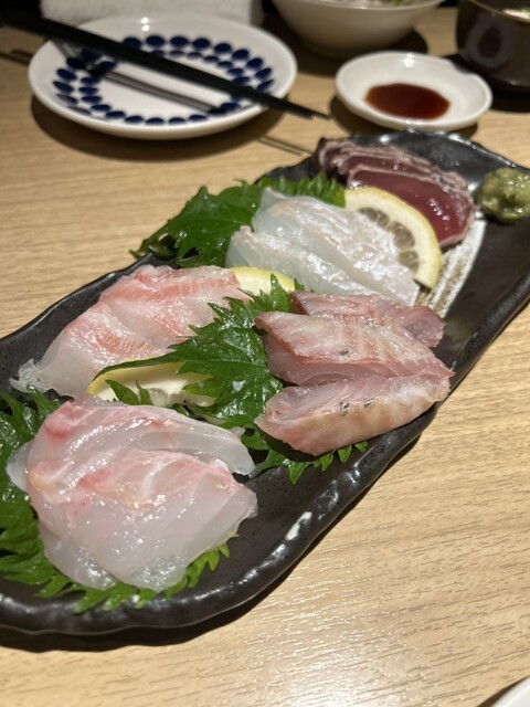 Sumibi Kushiyaki to Shunsen Ryori no Mise Sumibiyaki Rodan Shin Osaka Higashiguchi Ten