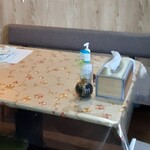 趙の飲茶 888 - テーブルクロスが新しくなってました。2025.4