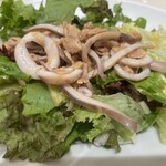 カプリチョーザ イオンモール白山店 - イカとツナのサラダ