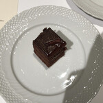 メゾン ポール・ボキューズ - 