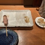 ばんから - 6串ｺｰｽ③ハラミ(塩)  ④山芋(1/4厚切りに味付きﾄﾛﾛ)