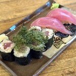 一魚一会  - ・海ぶどう鉄火640円/税込
・島まぐろ握り2貫 580円/税込
