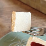 カフェ シエスタ - レアチーズケーキ、リフト！
