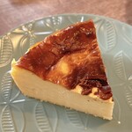 カフェ シエスタ - バスクチーズケーキ