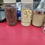 文化ラーメン - 卓上調味料！