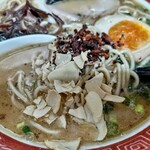 文化ラーメン - ニンニク(焦がし、チップ)をタップリ振りかけました！