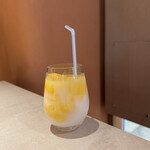 マザーインディア - マンゴーラッシー