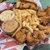 Raising Cane's Chicken Fingers - 料理写真: