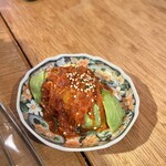 神楽坂 たれ焼肉のんき - アボカドキムチ