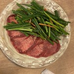 炭火焼肉虎至 本店 - 