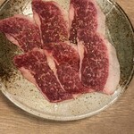 炭火焼肉虎至 本店 - 
