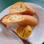 ダニエルハウス - セットのパン