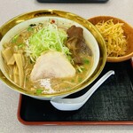 鬼そば藤谷 総本店 - ■世界の炙り 鬼味噌らぁ麺1100円＋旨辛ネギ300円