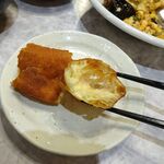 逸品火鍋 四季海岸 - 豚肉と胡瓜、玉子の炒め980円（ランチは、ご飯、味玉、惣菜ほか、食べ放題）