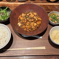 TexturA - 麻婆豆腐＆よだれ鶏＆サラダ＆スープ＆ご飯