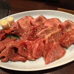 炭火焼肉 久 - 